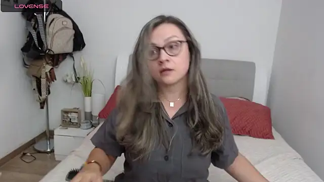 Snapshot of sophie_lopez1 chatting on December 8, 2024, 1:13 am sophie lopez1 online show from December 8, 2024, 1:13 am