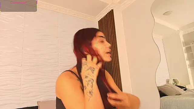 KimberlyLoren online show from October 3, 2025, 4:09 am