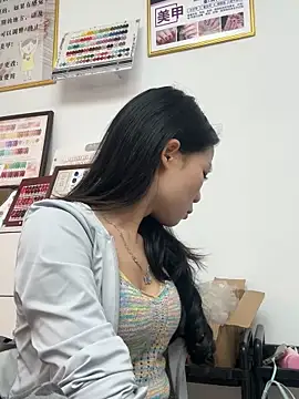 Baby-mmm online show from November 2, 2025, 2:58 am