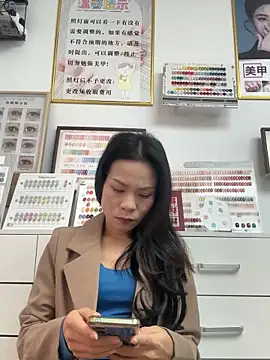 Snapshot of Baby-mmm chatting on December 23, 2025, 4:10 am Baby-mmm online show from December 23, 2025, 4:10 am