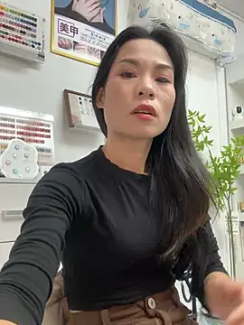 Snapshot of Baby-mmm chatting on February 27, 2026, 4:12 am Baby-mmm online show from February 27, 2026, 4:12 am