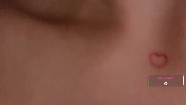 Hollyxx  online show from September 13, 2025, 8:08 pm