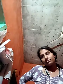 Snapshot of Jyoti_thakurr chatting on October 12, 2025, 8:30 pm Jyoti thakurr online show from October 12, 2025, 8:30 pm