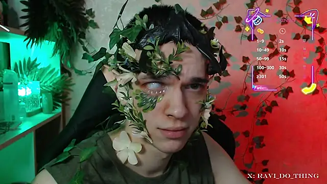 Snapshot of frozen_boy chatting on September 19, 2025, 4:07 pm frozen boy online show from September 19, 2025, 4:07 pm