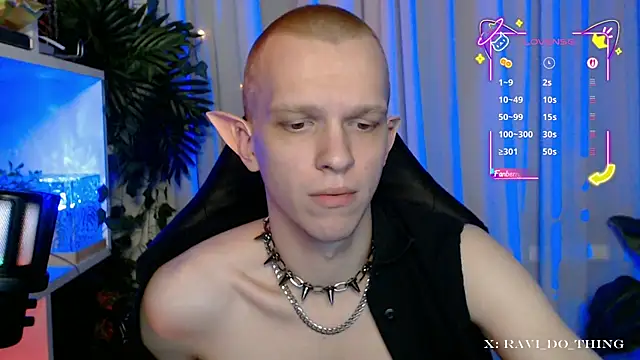 frozen boy online show from November 20, 2025, 8:08 pm