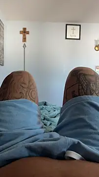 Snapshot of Lunablu13 chatting on December 14, 2025, 4:01 pm Lunablu13 online show from December 14, 2025, 4:01 pm