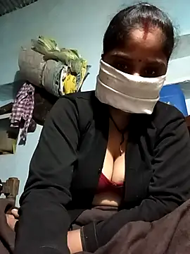 Sheema tyagi online show from November 16, 2025, 8:36 pm