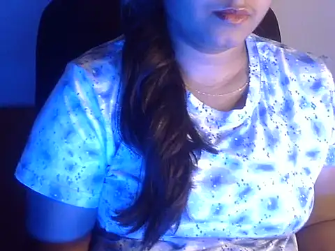 Aanya Hazel online show from September 28, 2025, 2:22 pm