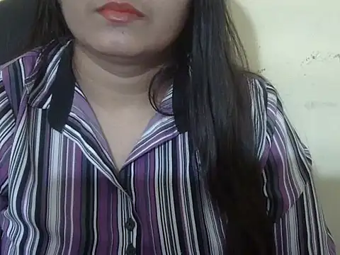 Aanya Hazel online show from November 24, 2025, 5:01 pm