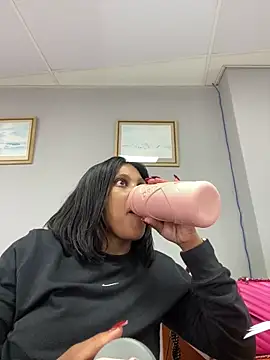 031bubbles online show from December 18, 2025, 7:47 am