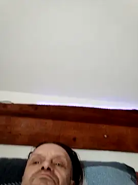 Kuba Gd online show from April 20, 2026, 8:28 am