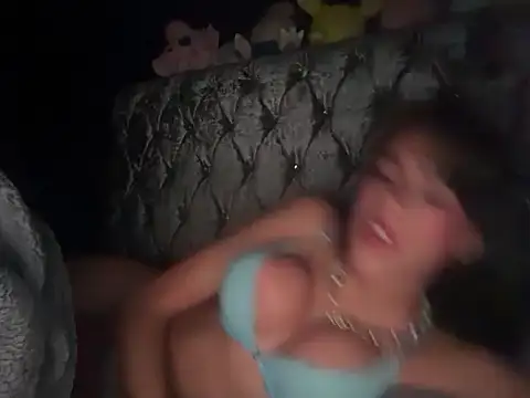 Renita2007x online show from November 27, 2025, 6:43 pm