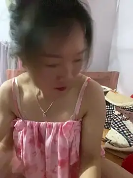 Snapshot of Pyy07 chatting on December 5, 2025, 12:47 pm Pyy07 online show from December 5, 2025, 12:47 pm