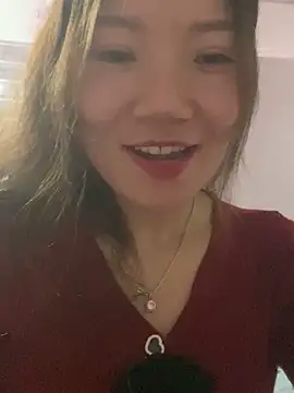 Snapshot of Pyy07 chatting on December 17, 2025, 12:44 pm Pyy07 online show from December 17, 2025, 12:44 pm