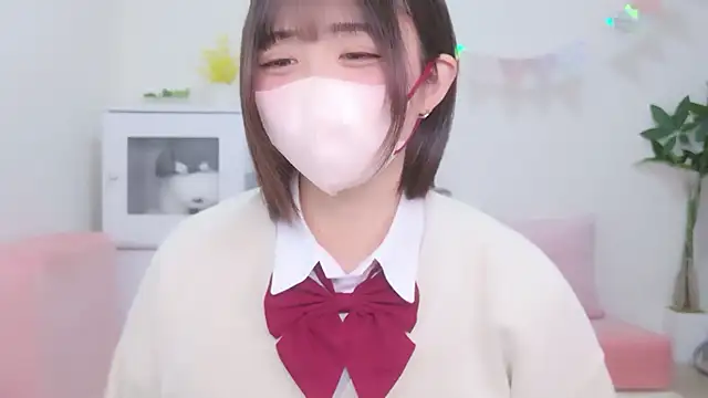 Hinata Sun online show from October 23, 2025, 11:31 am