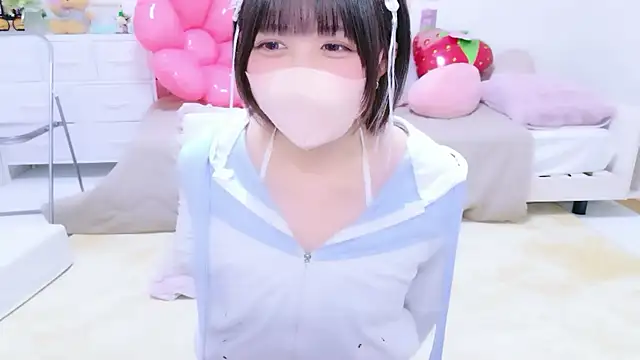 Hinata Sun online show from March 30, 2026, 4:13 am