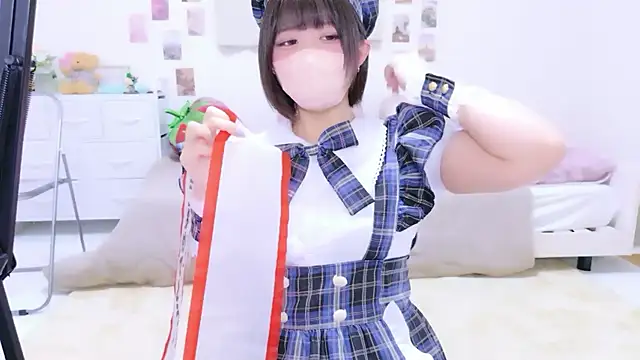 Hinata Sun online show from March 31, 2026, 2:17 pm