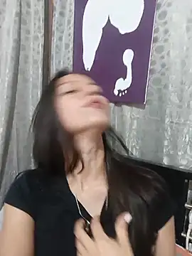 Snapshot of Lahila_ chatting on May 22, 2026, 3:06 pm Lahila online show from May 22, 2026, 3:06 pm