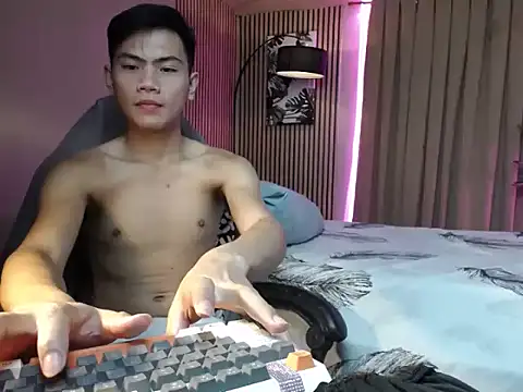 Snapshot of alex_cummer chatting on October 27, 2025, 5:06 pm alex cummer online show from October 27, 2025, 5:06 pm