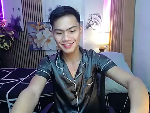 Snapshot of alex_cummer chatting on December 13, 2025, 8:36 pm alex cummer online show from December 13, 2025, 8:36 pm