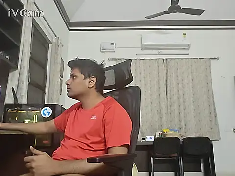 Snapshot of Bakasur_19 chatting on December 15, 2025, 5:39 pm Bakasur 19 online show from December 15, 2025, 5:39 pm