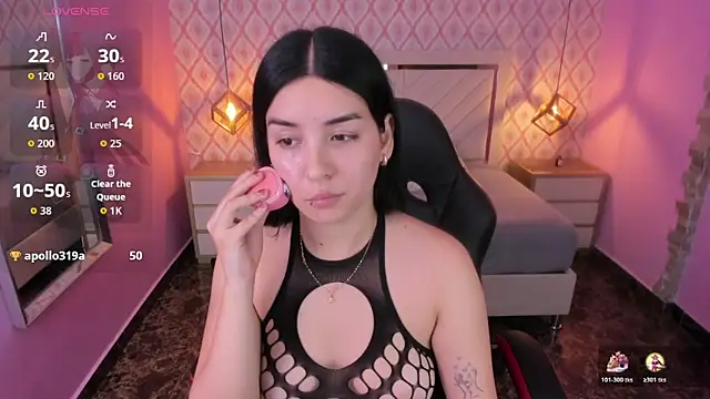 Snapshot of CHRISTY_TEIGEN4 chatting on November 7, 2025, 7:36 pm CHRISTY TEIGEN4 online show from November 7, 2025, 7:36 pm