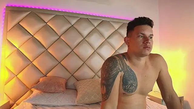 EclipseandFlame online show from October 1, 2025, 2:23 pm