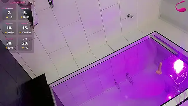 Snapshot of Ana_sophia_ chatting on December 3, 2025, 10:57 am Ana sophia online show from December 3, 2025, 10:57 am