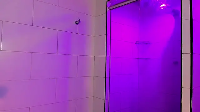 Snapshot of Ana_sophia_ chatting on December 16, 2025, 11:26 am Ana sophia online show from December 16, 2025, 11:26 am