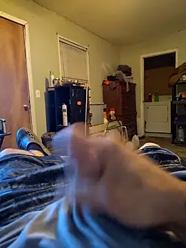 Wolfyking95 online show from November 6, 2025, 2:34 am