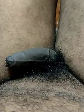 Snapshot of OnlyWonders84 chatting on November 15, 2025, 2:35 pm OnlyWonders84 online show from November 15, 2025, 2:35 pm