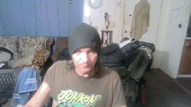 Poundtown1226 online show from October 23, 2025, 6:34 am