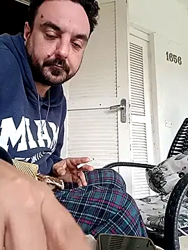 Snapshot of Marizoka chatting on November 9, 2025, 12:25 pm Marizoka online show from November 9, 2025, 12:25 pm