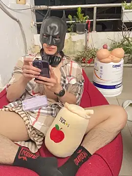 anhkiet huang online show from November 20, 2025, 4:29 pm