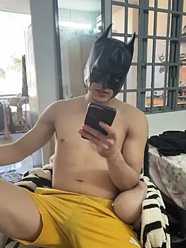 Snapshot of anhkiet_huang chatting on February 8, 2026, 9:56 am anhkiet huang online show from February 8, 2026, 9:56 am