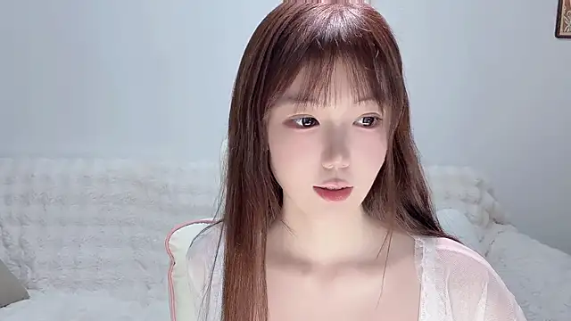 Xiao-runbao online show from November 14, 2025, 1:32 pm