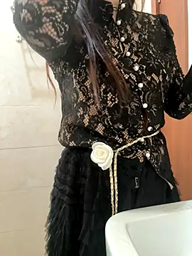 Snapshot of susu_baby chatting on November 24, 2025, 1:27 am susu baby online show from November 24, 2025, 1:27 am