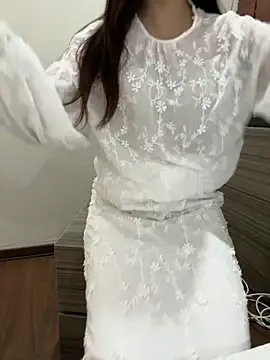 Snapshot of susu_baby chatting on November 24, 2025, 1:33 pm susu baby online show from November 24, 2025, 1:33 pm