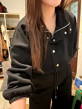 Snapshot of susu_baby chatting on November 27, 2025, 6:15 am susu baby online show from November 27, 2025, 6:15 am