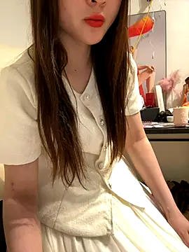 Snapshot of susu_baby chatting on November 30, 2025, 6:17 am susu baby online show from November 30, 2025, 6:17 am