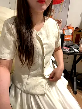 Snapshot of susu_baby chatting on December 3, 2025, 5:37 am susu baby online show from December 3, 2025, 5:37 am