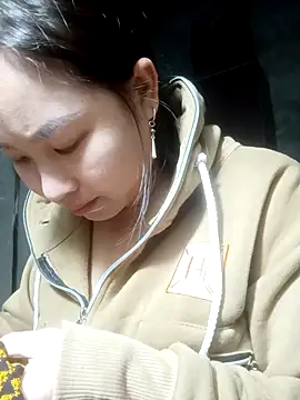 suki-lady online show from November 19, 2025, 5:18 am