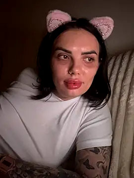 -RAHELA- online show from November 10, 2025, 10:42 pm