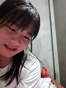 kute-00 online show from January 12, 2026, 1:05 pm