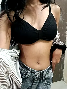 Daizy Shah online show from January 5, 2026, 5:38 pm