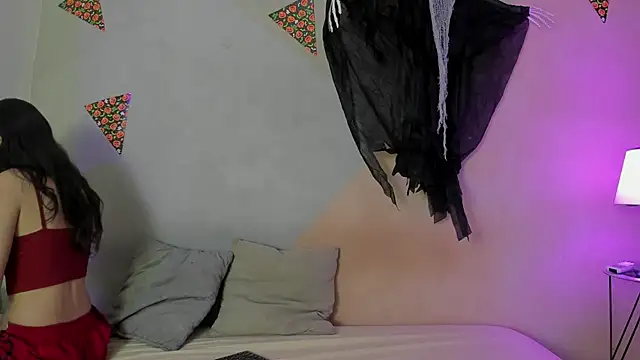 Laura and Kevin online show from November 10, 2025, 1:54 pm