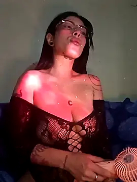 scarlet venom online show from November 27, 2025, 2:52 pm