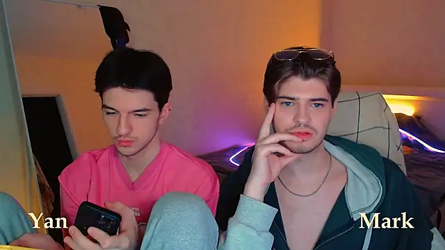 Snapshot of itsyanbb chatting on September 17, 2025, 3:24 pm itsyanbb online show from September 17, 2025, 3:24 pm