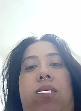 Nay fuego online show from October 10, 2025, 2:21 am