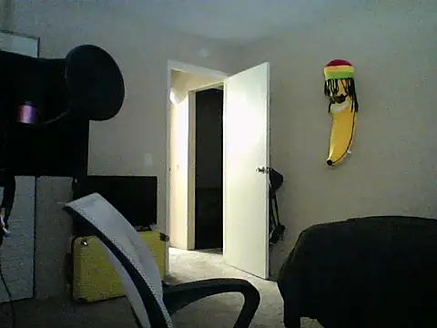 Snapshot of latinosatiro94 chatting on September 15, 2025, 1:49 am latinosatiro94 online show from September 15, 2025, 1:49 am